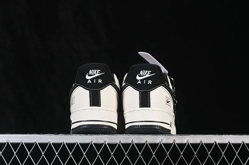 All Categories Nk Air Force 1 Air Force Series Nk Air Force 1 Low Air Force Low Nike Air Force 1'07 Low Beige White Black Contrast Color Air Force One Low Casual Sneakers DW8806-001